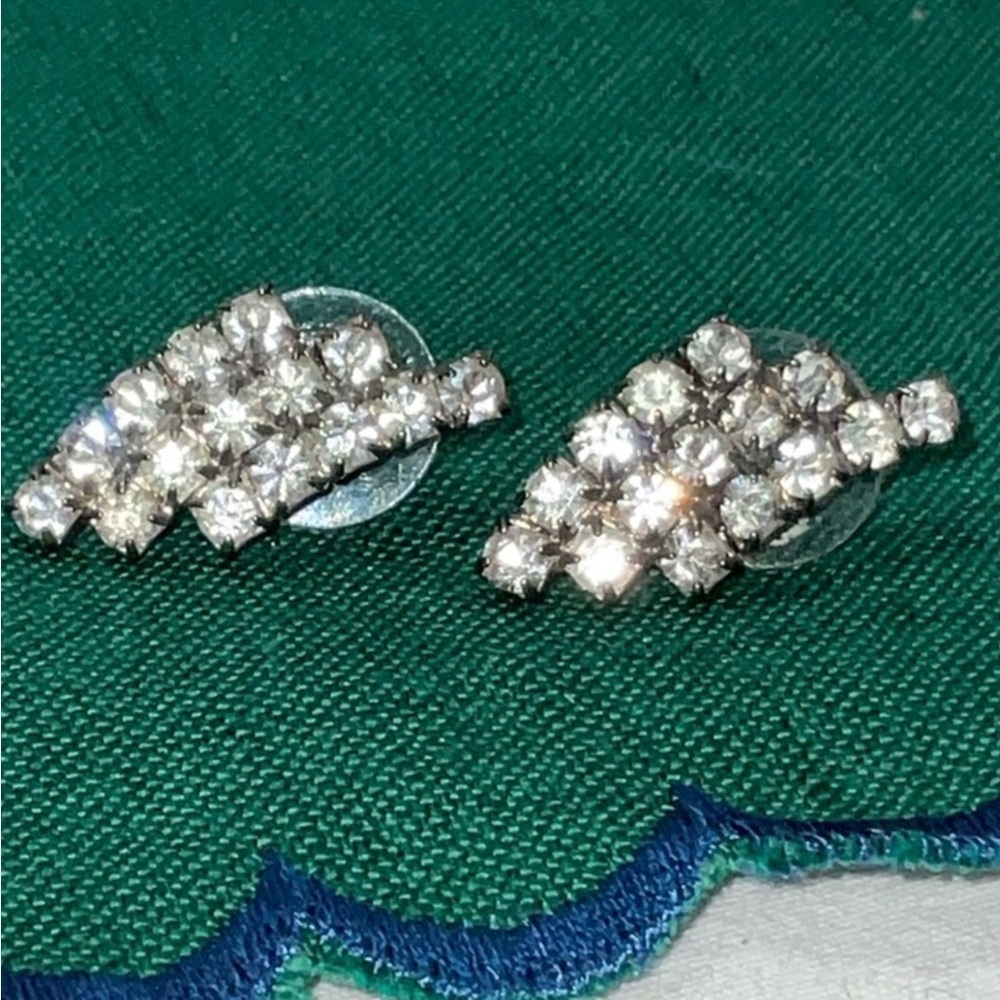 Silver Teardrop Cluster Earrings vintage